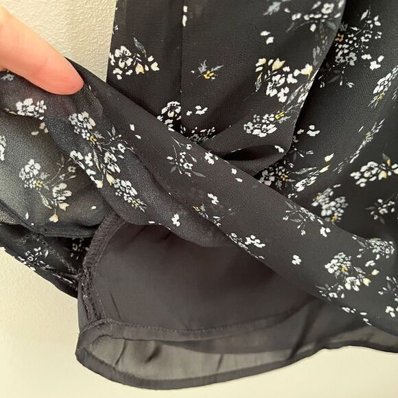 H&M Black Floral Short Sleeve Dress | Size 6 - Picture 8 of 9
